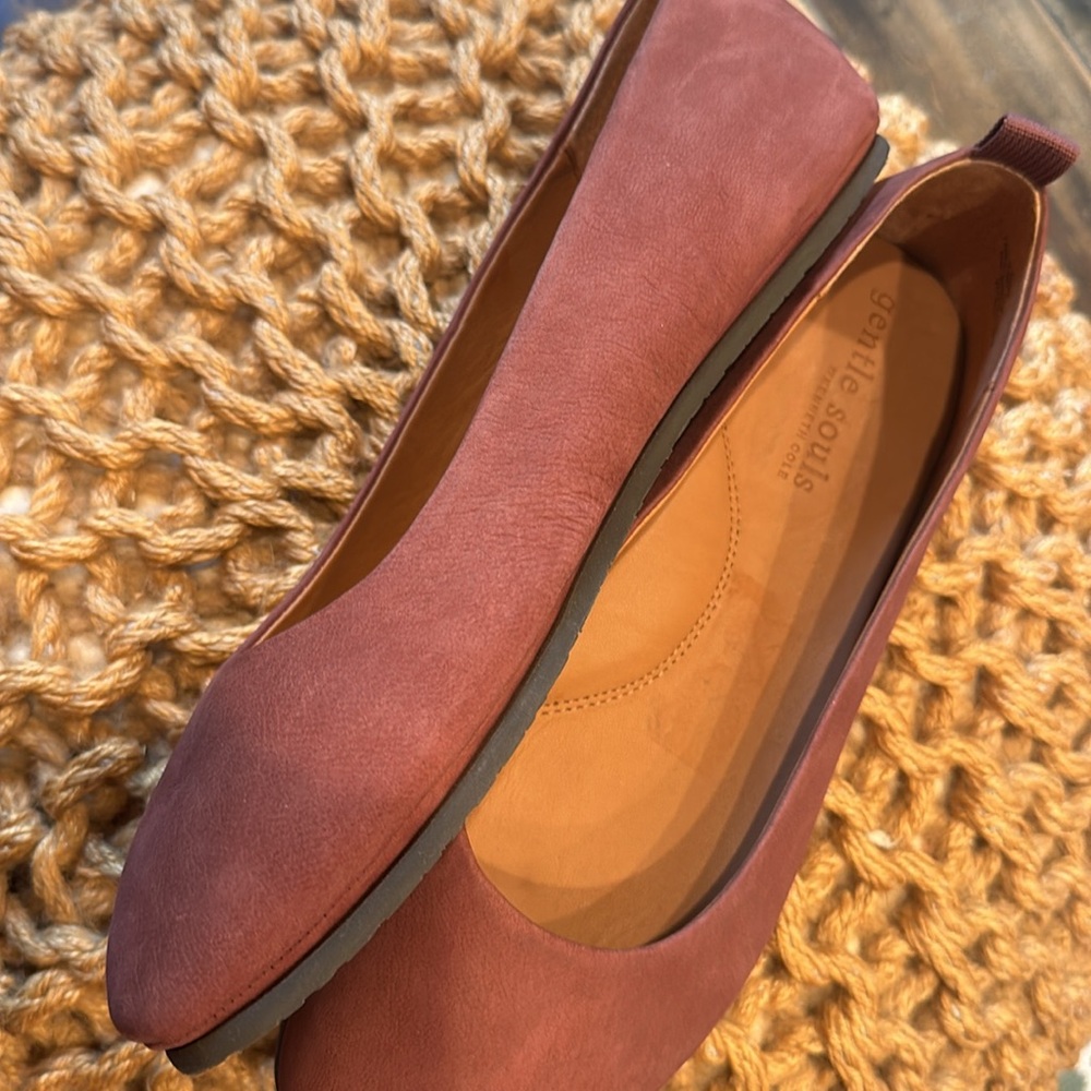 Gentle Souls by Kenneth Cole Brick (Rose) “Dana” Suede Ballet Flats NEW w/o box - Picture 3 of 13